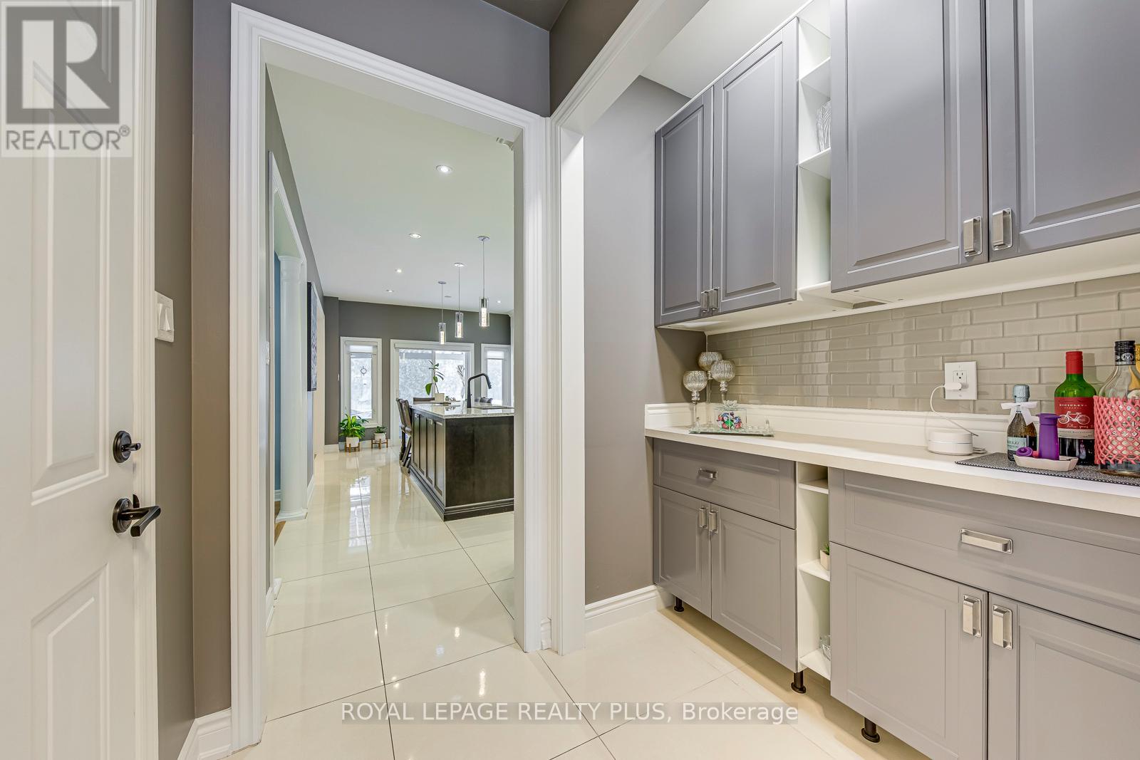 509 Crimson Oak Trail, Oakville, Ontario  L6H 7A3 - Photo 12 - W12744358