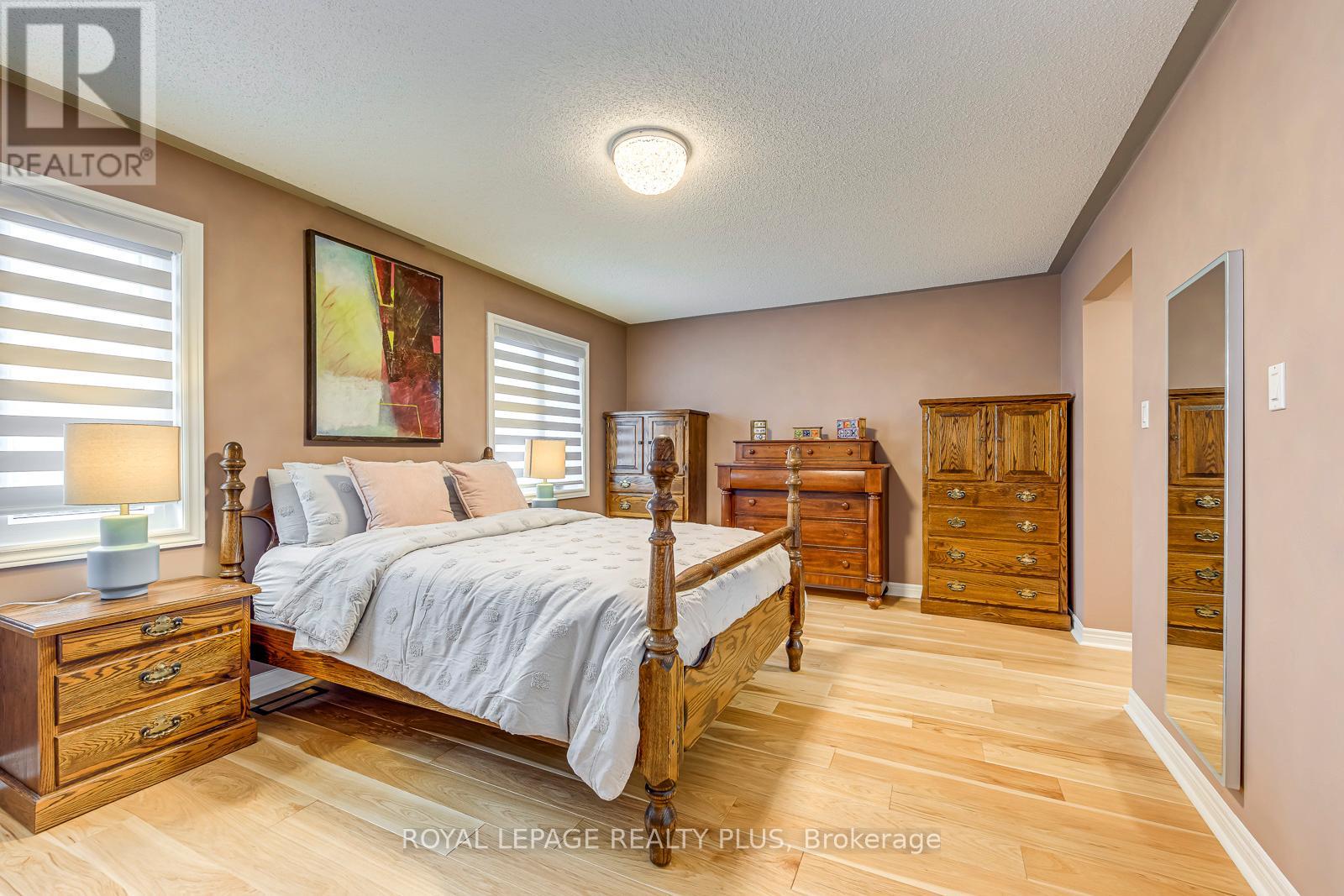 509 Crimson Oak Trail, Oakville, Ontario  L6H 7A3 - Photo 19 - W12744358