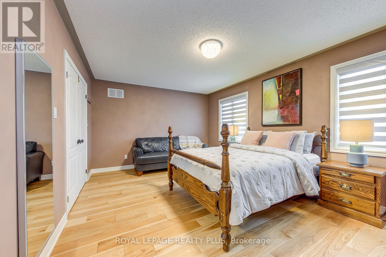 509 Crimson Oak Trail, Oakville, Ontario  L6H 7A3 - Photo 20 - W12744358