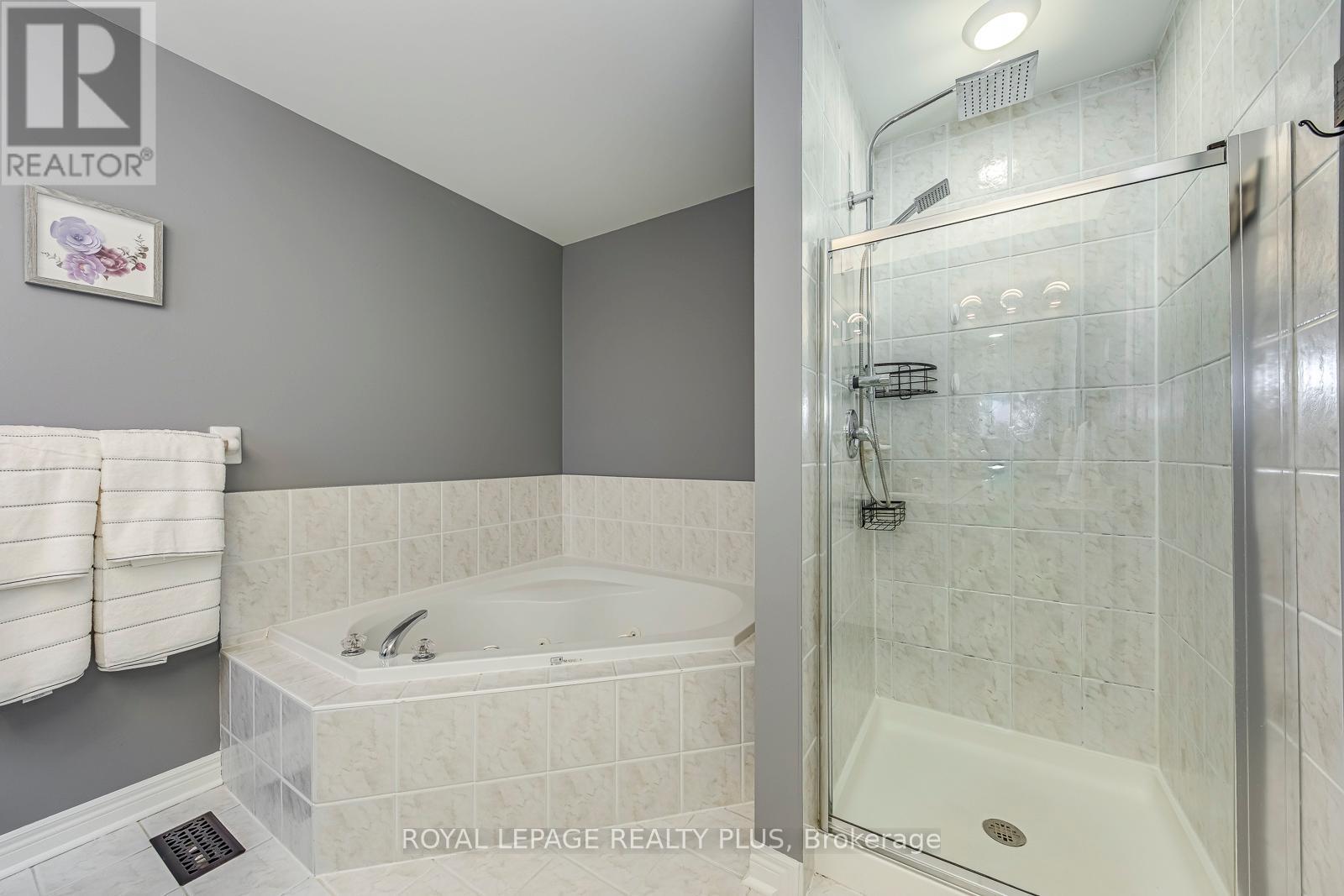 509 Crimson Oak Trail, Oakville, Ontario  L6H 7A3 - Photo 22 - W12744358