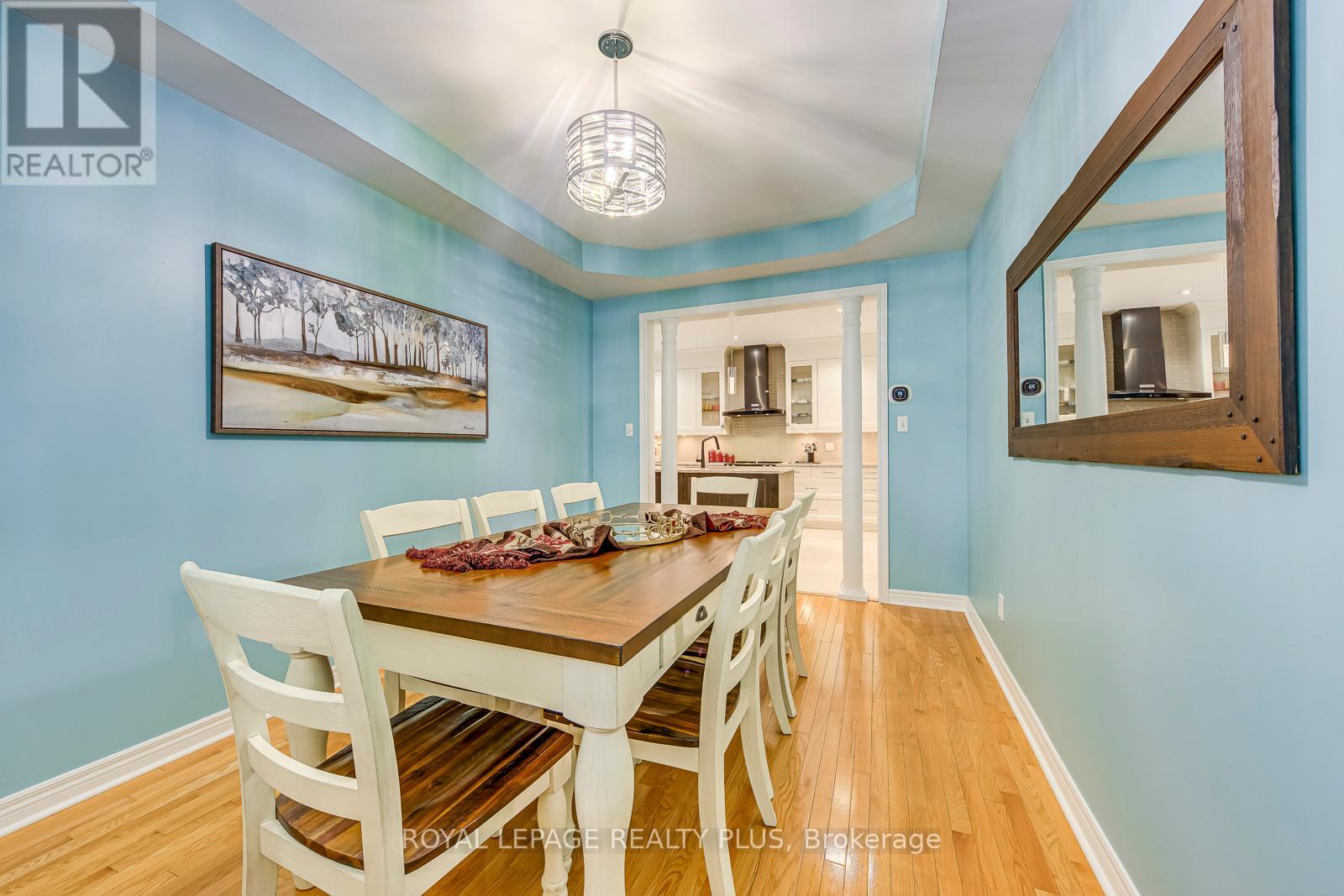 509 Crimson Oak Trail, Oakville, Ontario  L6H 7A3 - Photo 7 - W12744358