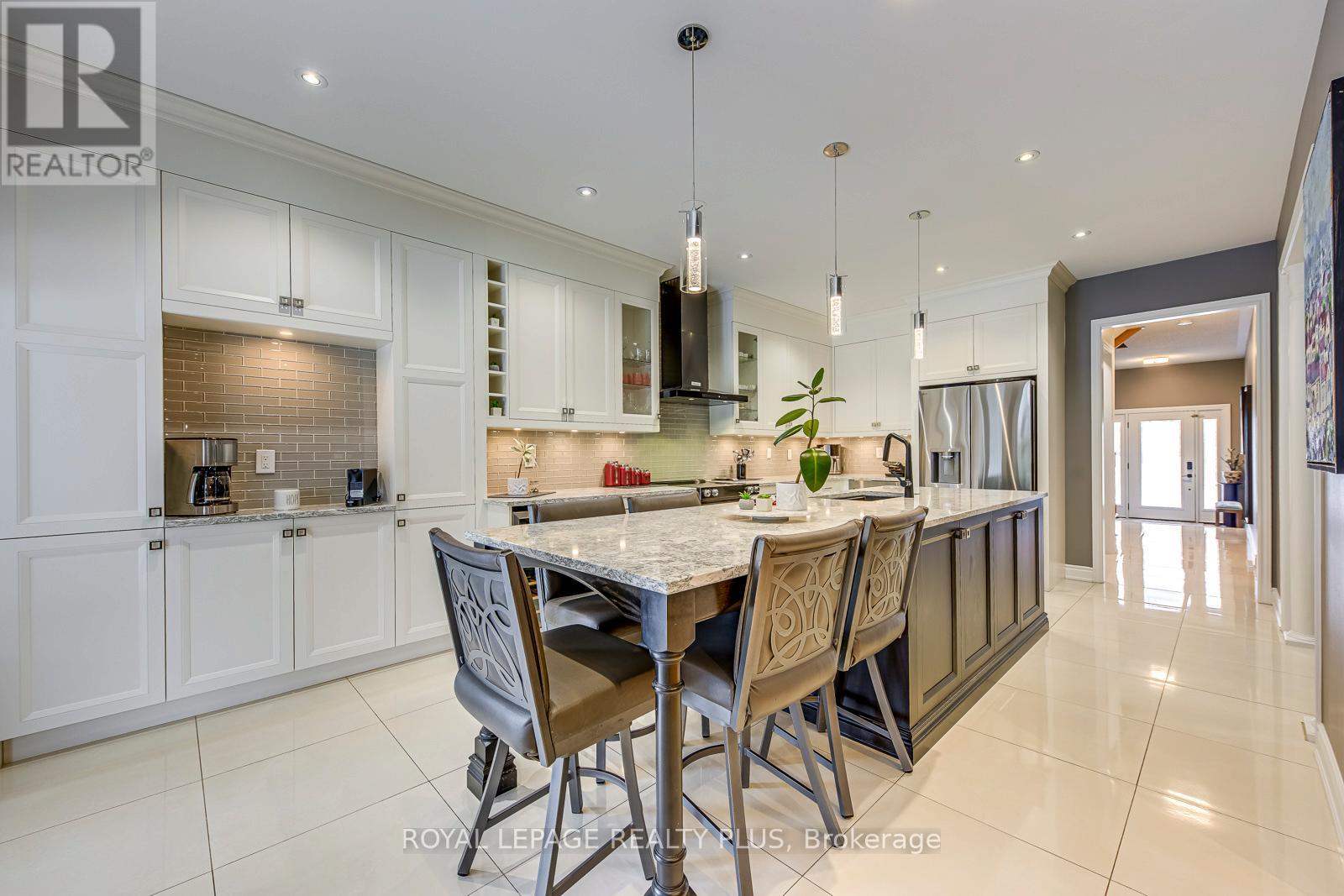 509 Crimson Oak Trail, Oakville, Ontario  L6H 7A3 - Photo 8 - W12744358