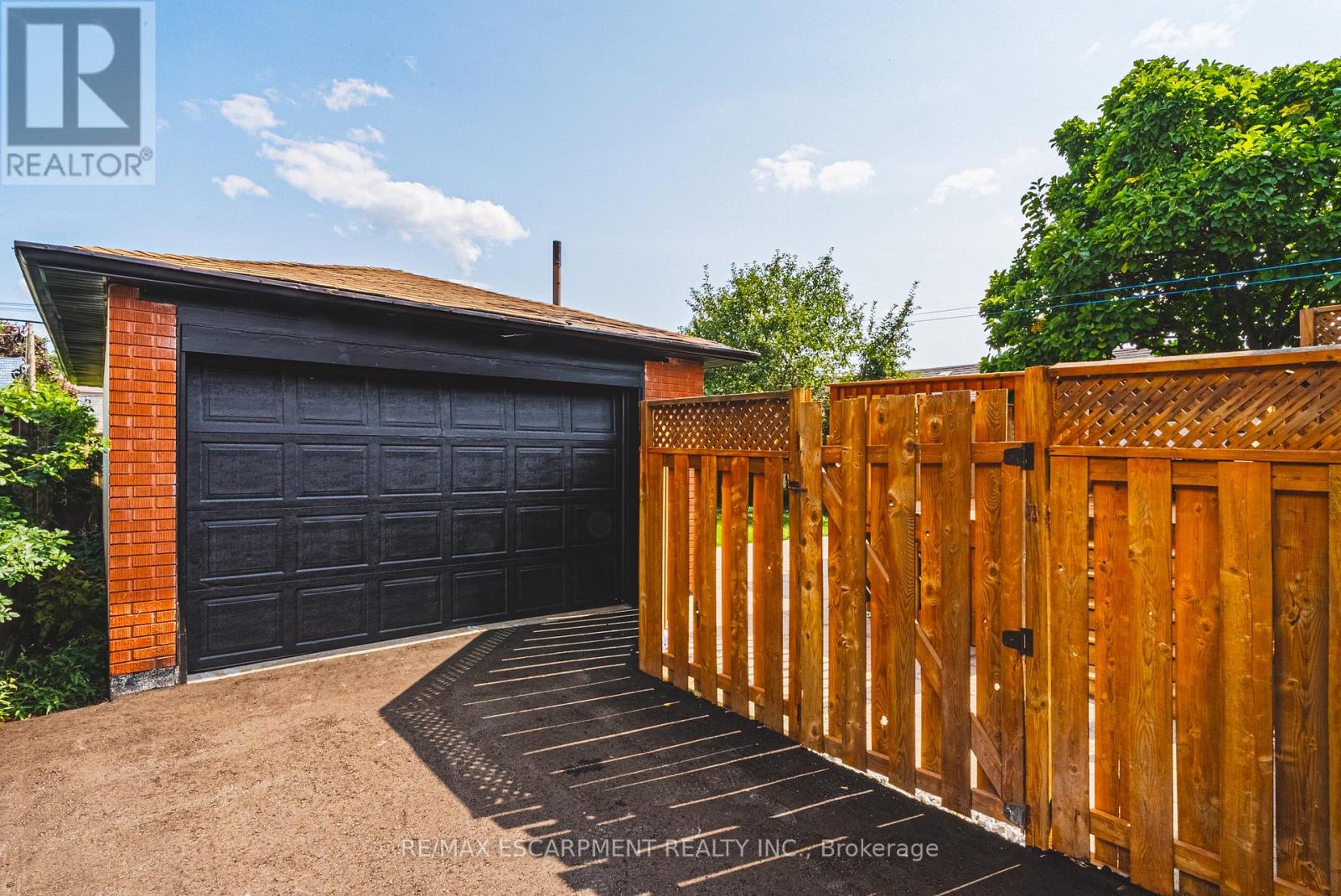 131 Welbourn Drive, Hamilton, Ontario  L9A 3N5 - Photo 38 - X12744352