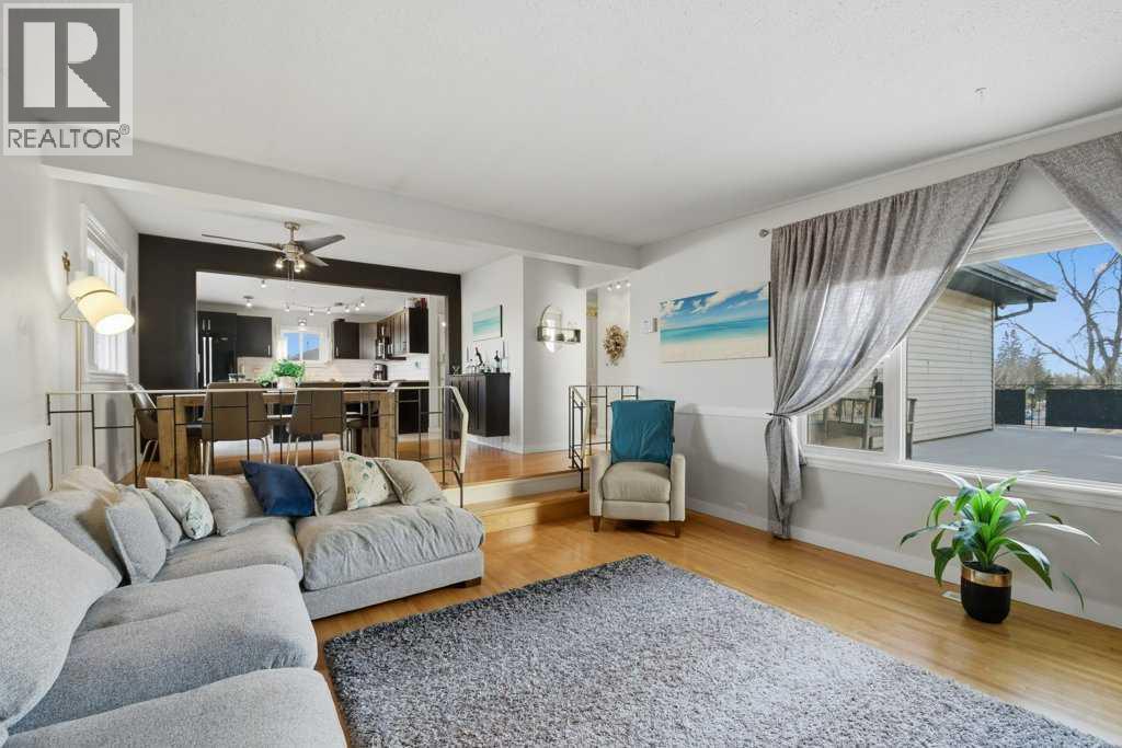 524 Hunterplain Hill Nw, Calgary, Alberta  T2K 4L7 - Photo 8 - A2280760