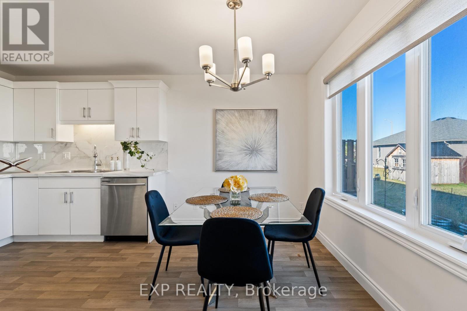 10 Cobblestone Street, Belleville (Belleville Ward), Ontario  K8P 0E4 - Photo 9 - X12690032