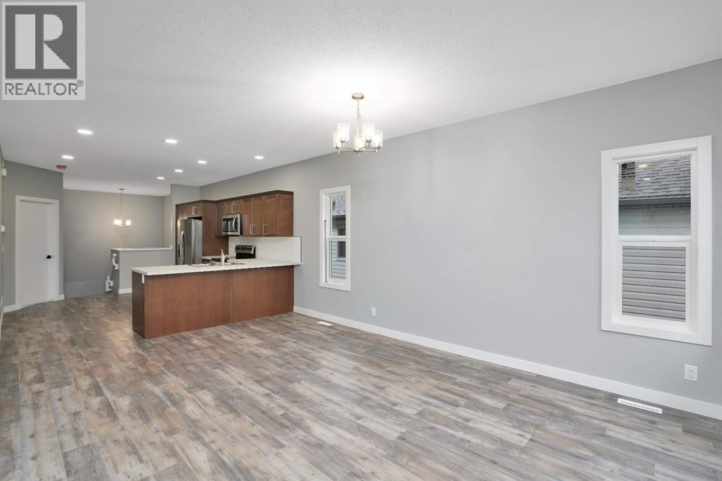 112 Hinshaw Drive, Sylvan Lake, Alberta  T4S 0N3 - Photo 9 - A2274478