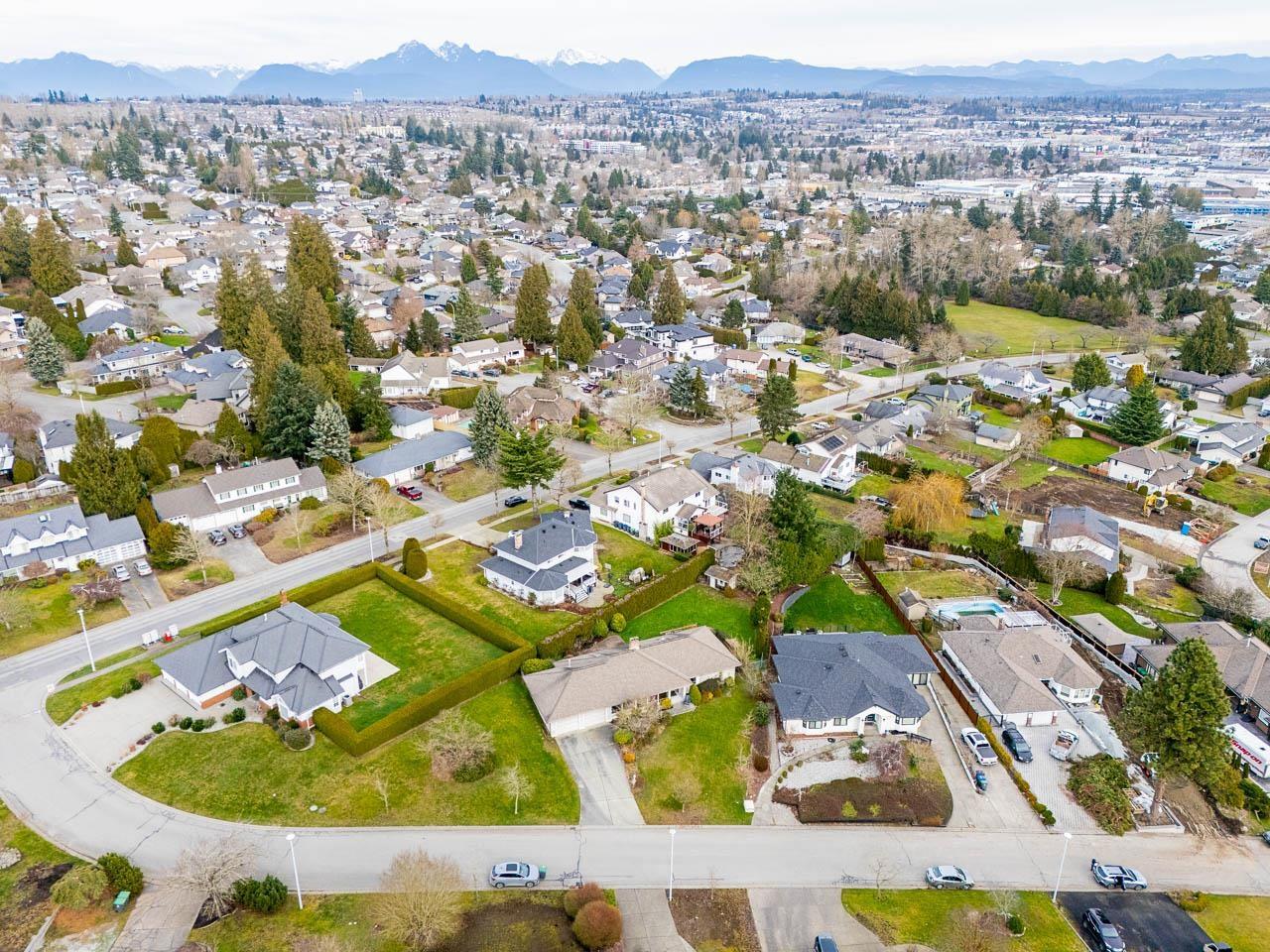 5690 W Sunrise Crescent, Surrey, British Columbia  V3S 7M4 - Photo 36 - R3084505