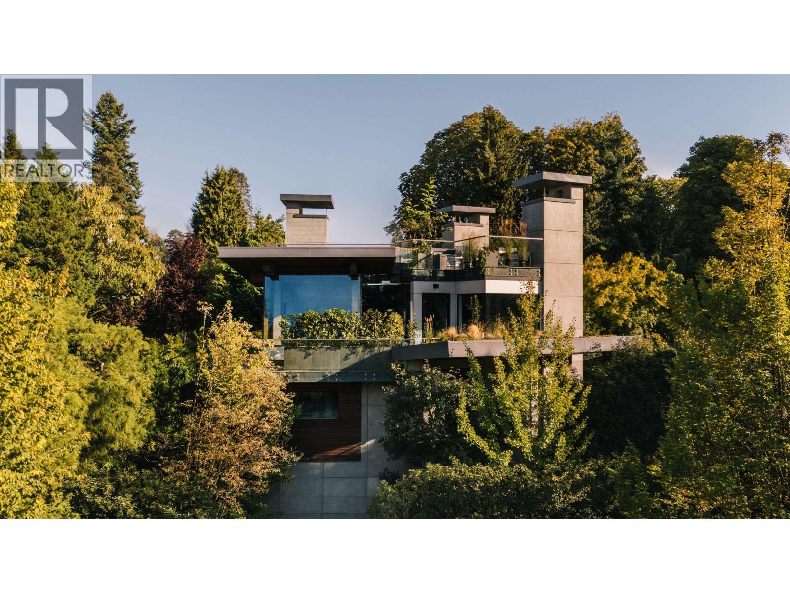 5038 Arbutus Street, Vancouver, British Columbia V6M 3W2 - Photo 1 - R3085066