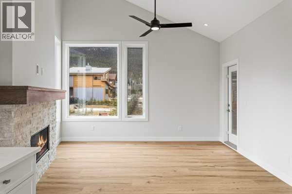 203j, 209 Stewart Creek Rise, Canmore, Alberta  T1W 0N9 - Photo 5 - A2259828
