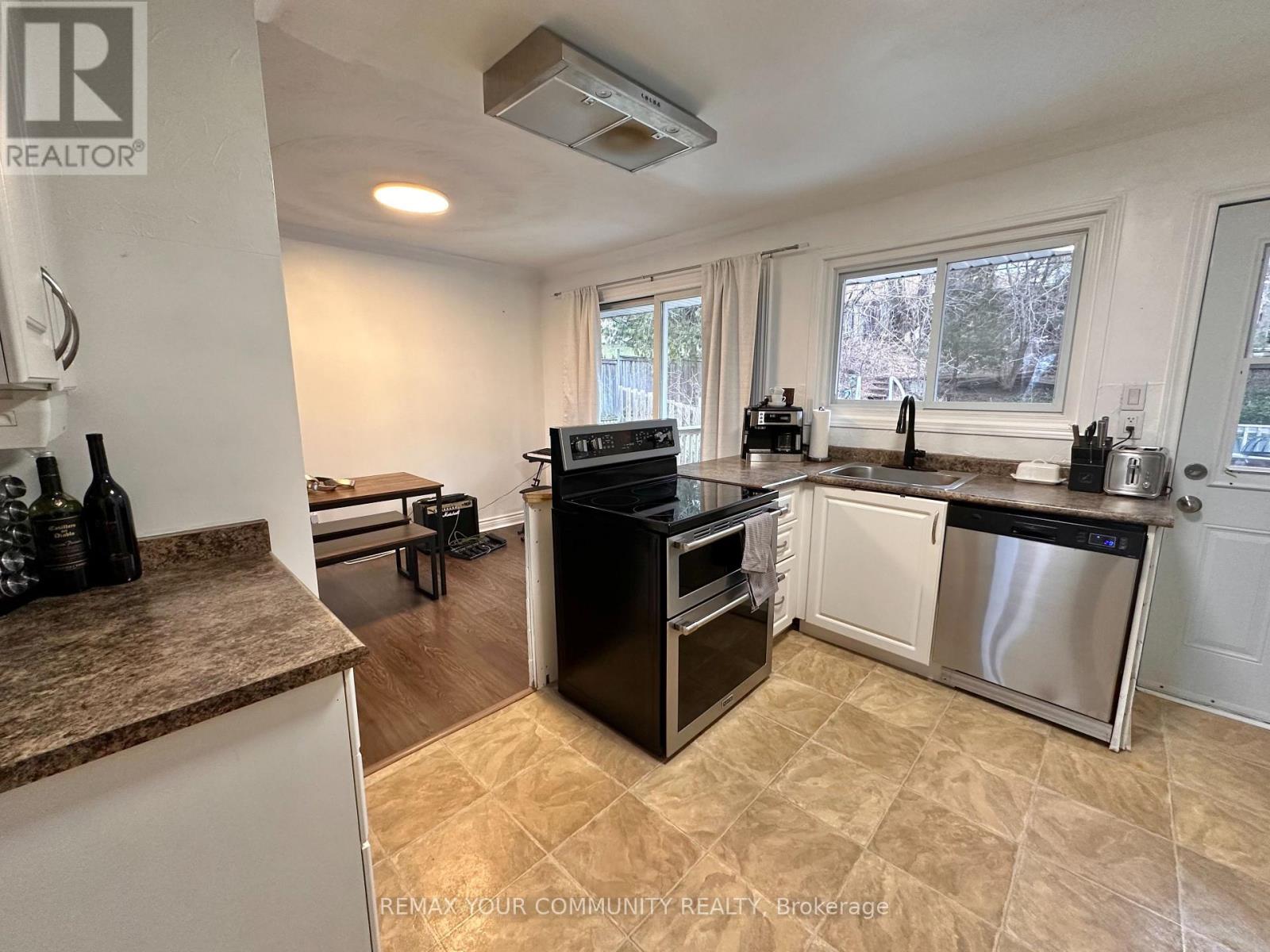 147 Grandview Street S, Oshawa, Ontario  L1H 7C6 - Photo 11 - E12744392