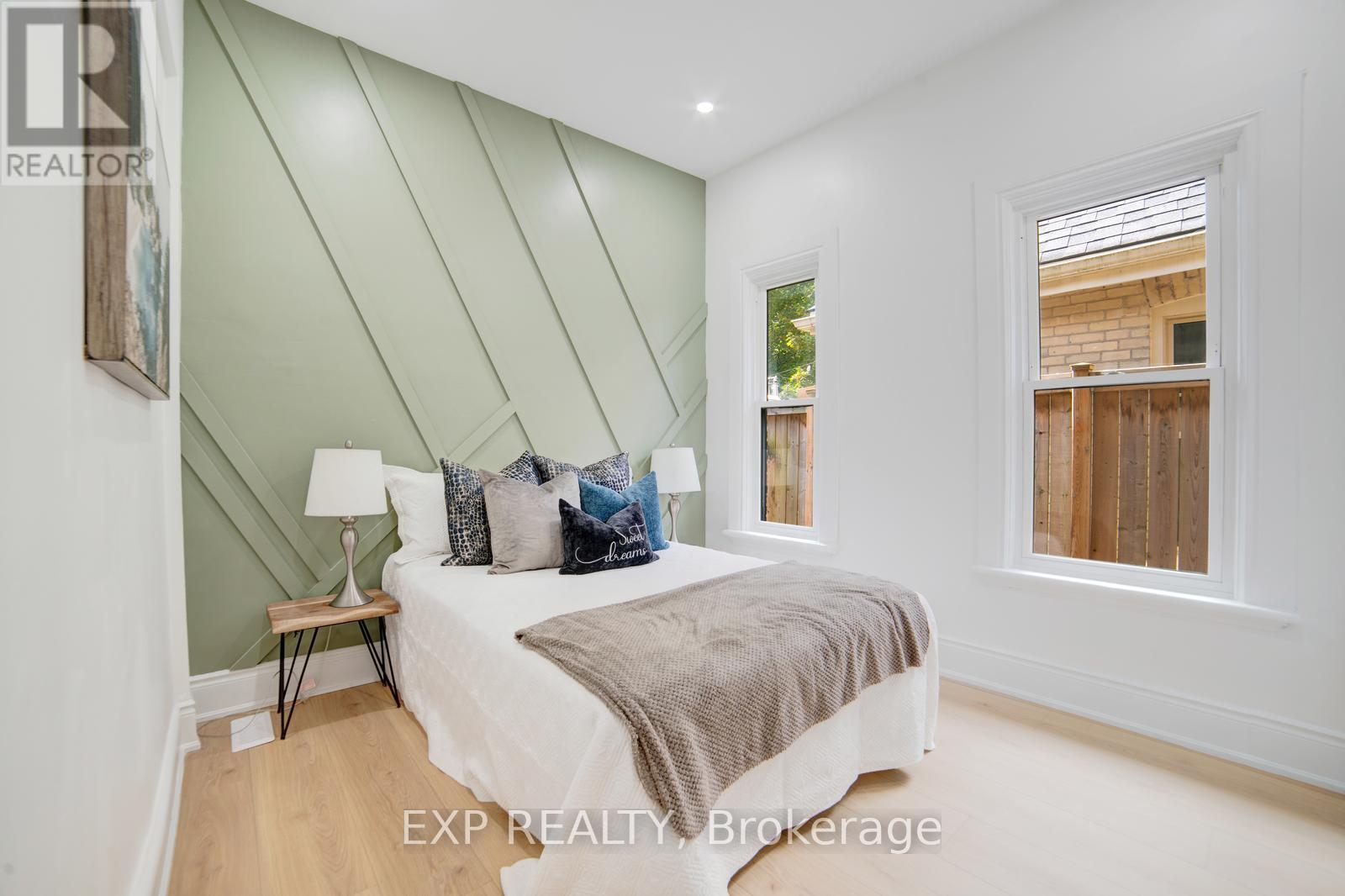 Photo 13 of 49 for 28 Springbank Drive