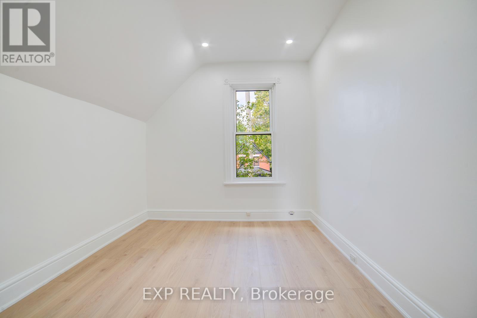 Photo 22 of 49 for 28 Springbank Drive