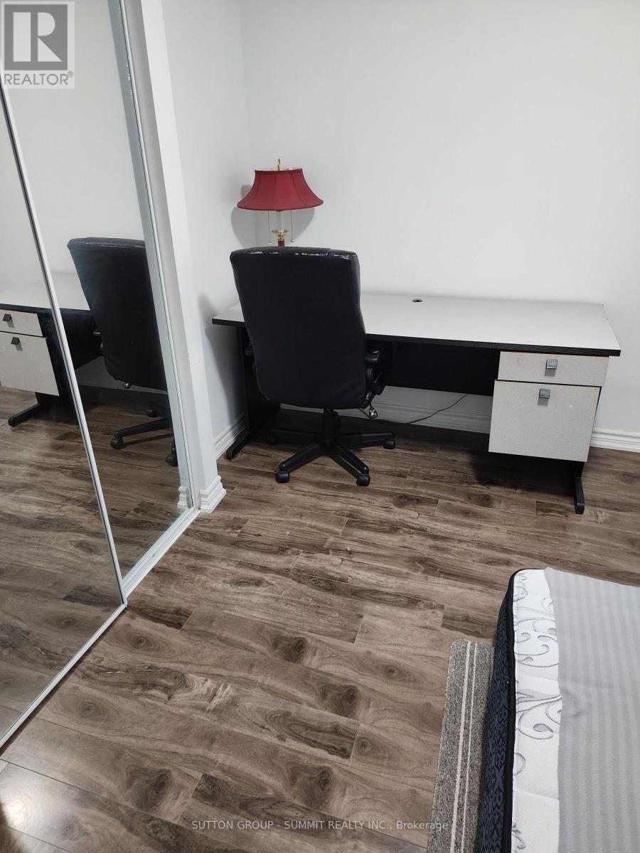 (Bsmt) - 1525 Willow Way, Mississauga, Ontario  L5M 4A1 - Photo 6 - W12744368