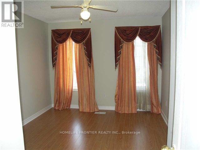 25 Rocky Point Crescent, Brampton, Ontario  L6V 4R7 - Photo 9 - W12744380