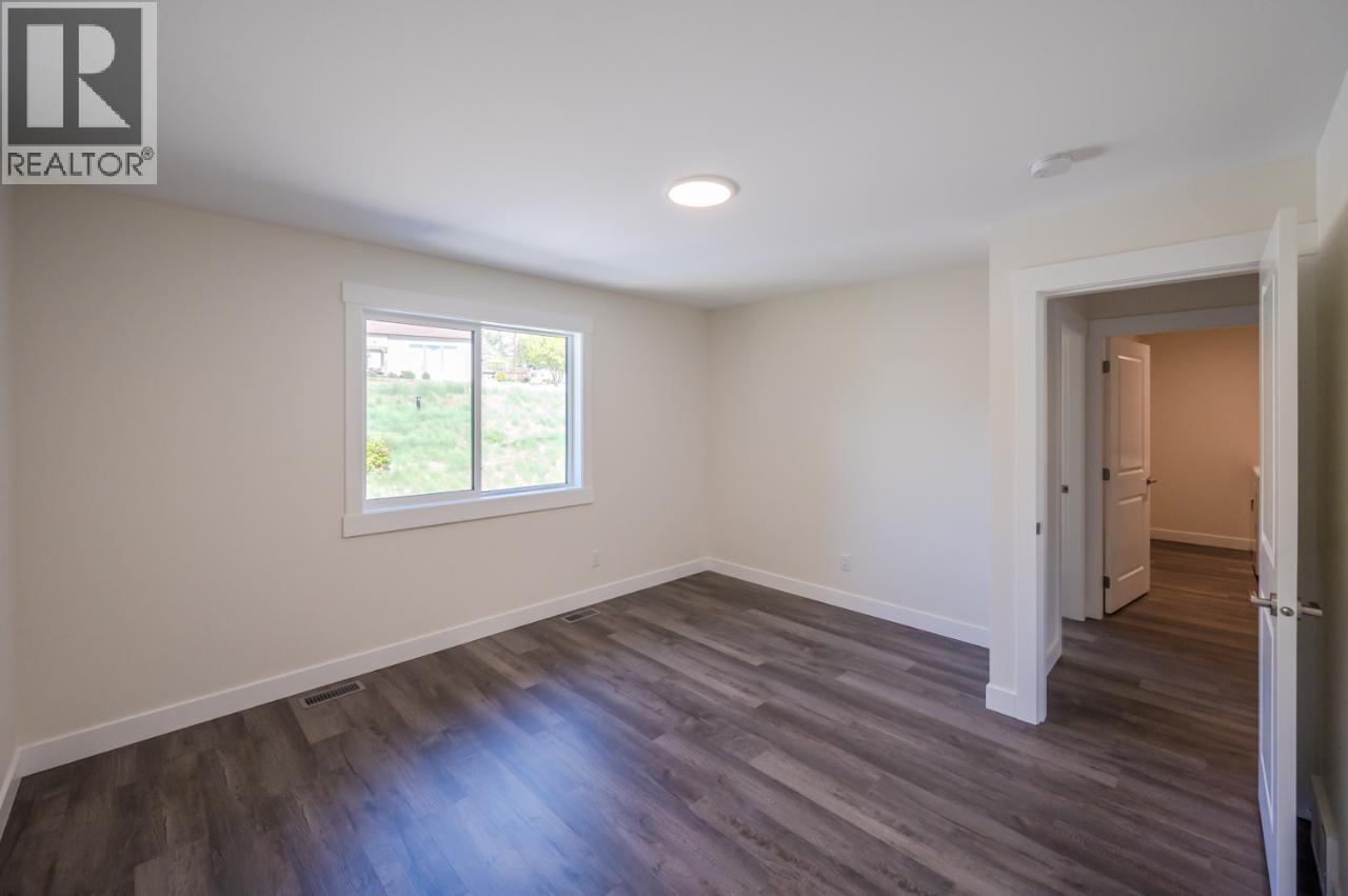 6380 Okanagan Street Oliver Photo 32