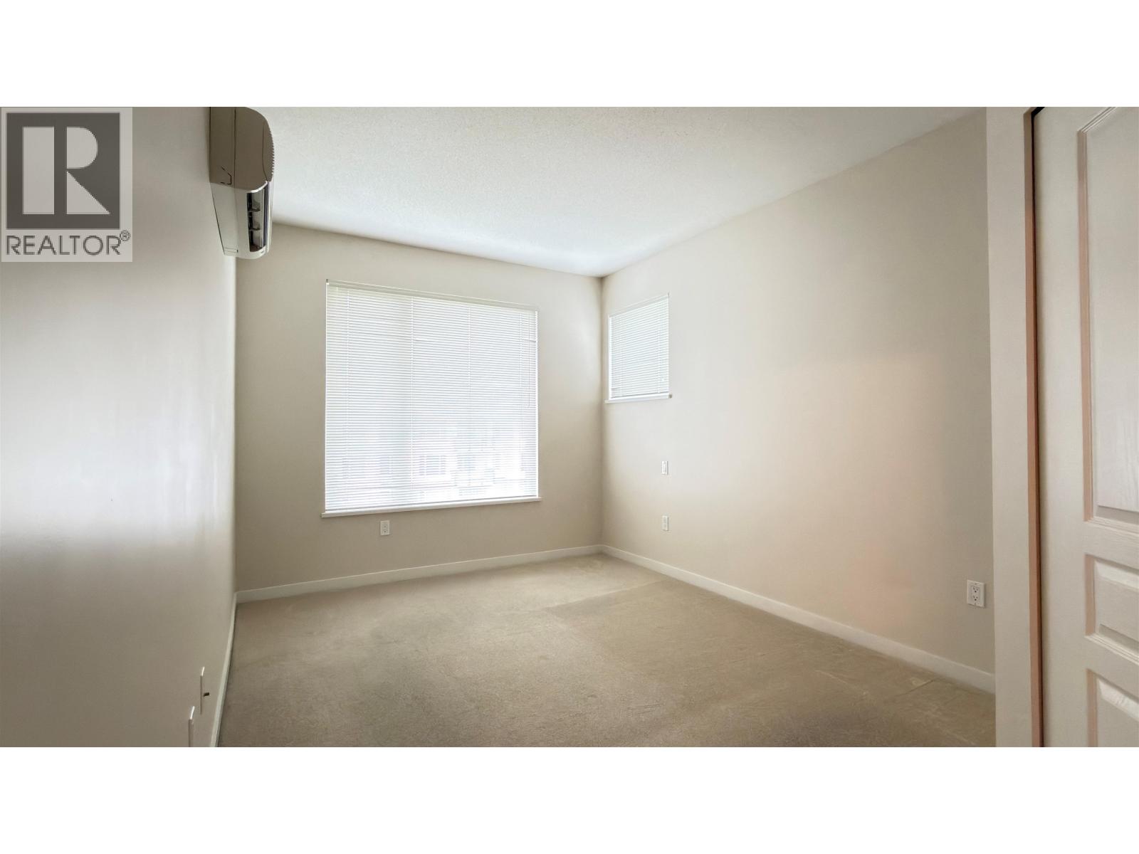 Listing Picture 12 of 24 : 420 9399 ODLIN ROAD, Richmond / 烈治文 - 魯藝地產 Yvonne Lu Group - MLS Medallion Club Member