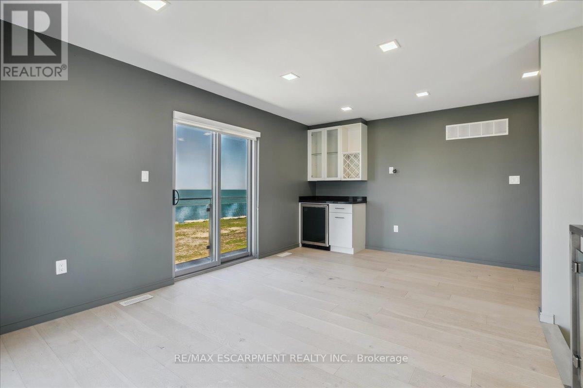 4 Sunrow Gate, Hamilton, Ontario  L8E 5C1 - Photo 30 - X12744386