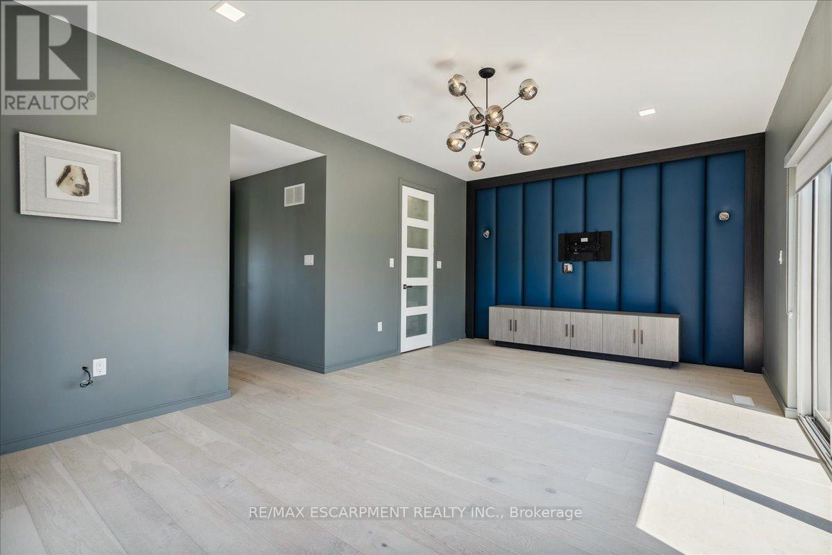 4 Sunrow Gate, Hamilton, Ontario  L8E 5C1 - Photo 33 - X12744386