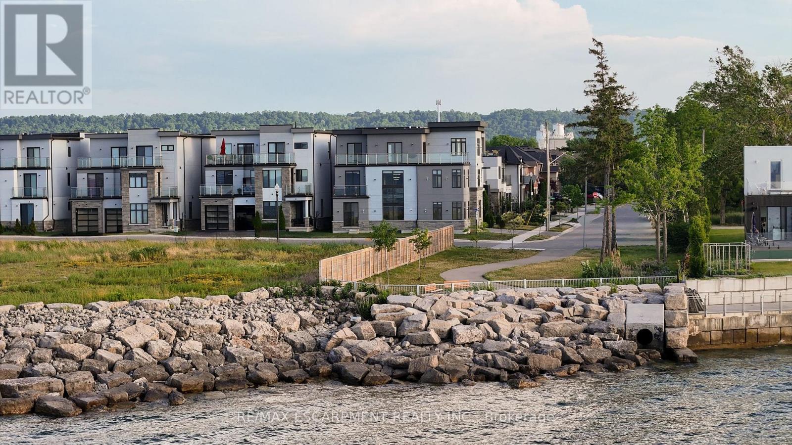 4 Sunrow Gate, Hamilton, Ontario  L8E 5C1 - Photo 48 - X12744386