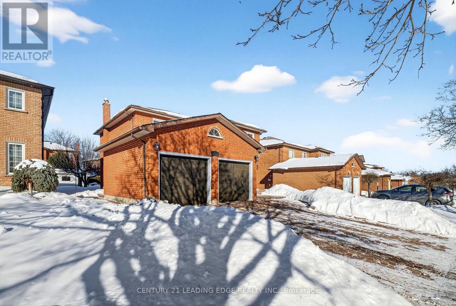 255 Homestead Drive, Oshawa, Ontario  L1J 6V2 - Photo 3 - E12744266