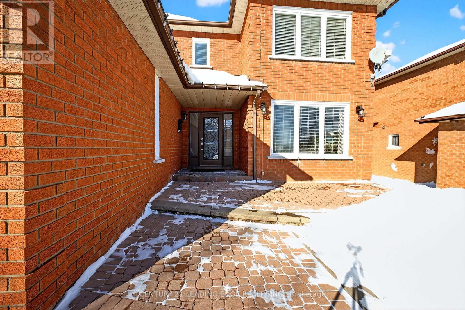 255 Homestead Drive, Oshawa, Ontario  L1J 6V2 - Photo 5 - E12744266