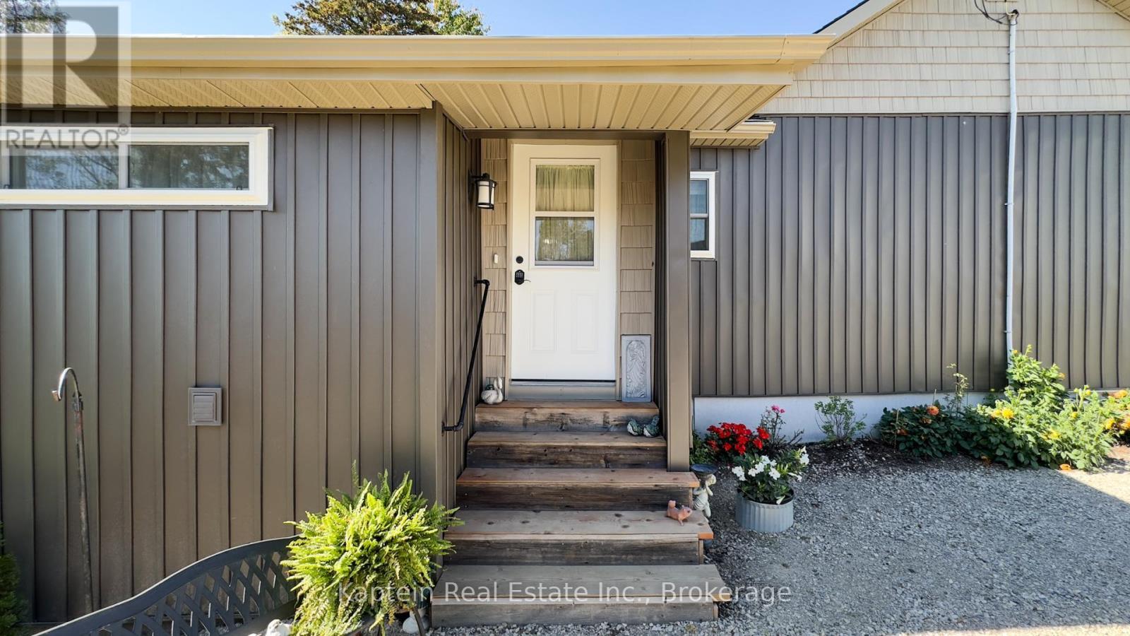 37063 A&b Amberly Road Highway N, Ashfield-Colborne-Wawanosh, Ontario  N0G 2H0 - Photo 16 - X12744444