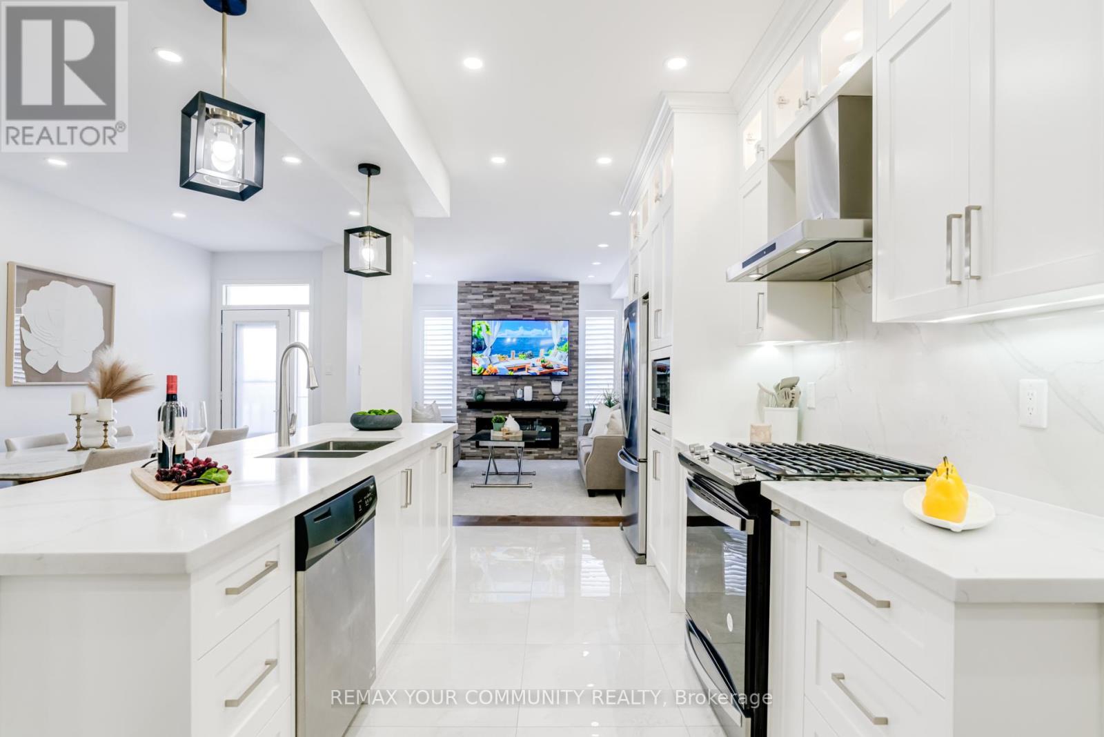 140 Laramie Crescent, Vaughan, Ontario  L6A 0R1 - Photo 14 - N12744430