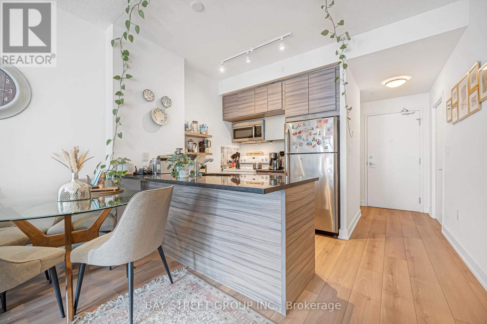 1706 - 62 Forest Manor Road, Toronto, Ontario  M2J 0B6 - Photo 4 - C12703790