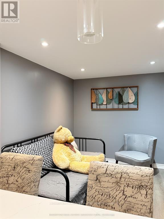 Basement - 472 Parkview Boulevard, Mississauga, Ontario  L5B 3M6 - Photo 4 - W12744420