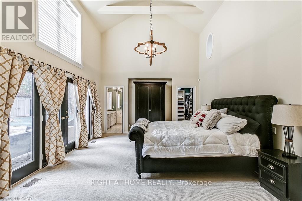 3021 Lakeshore Road, Burlington, Ontario  L7N 1A2 - Photo 22 - W12744438