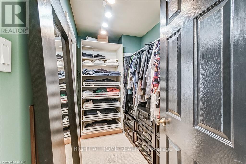 3021 Lakeshore Road, Burlington, Ontario  L7N 1A2 - Photo 28 - W12744438