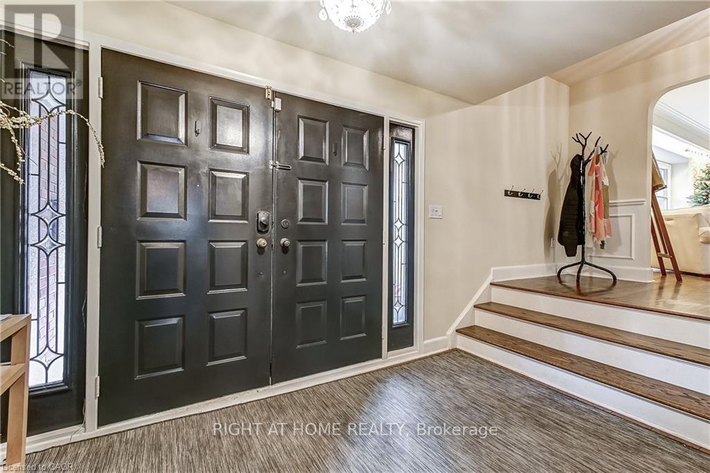 3021 Lakeshore Road, Burlington, Ontario  L7N 1A2 - Photo 8 - W12744438