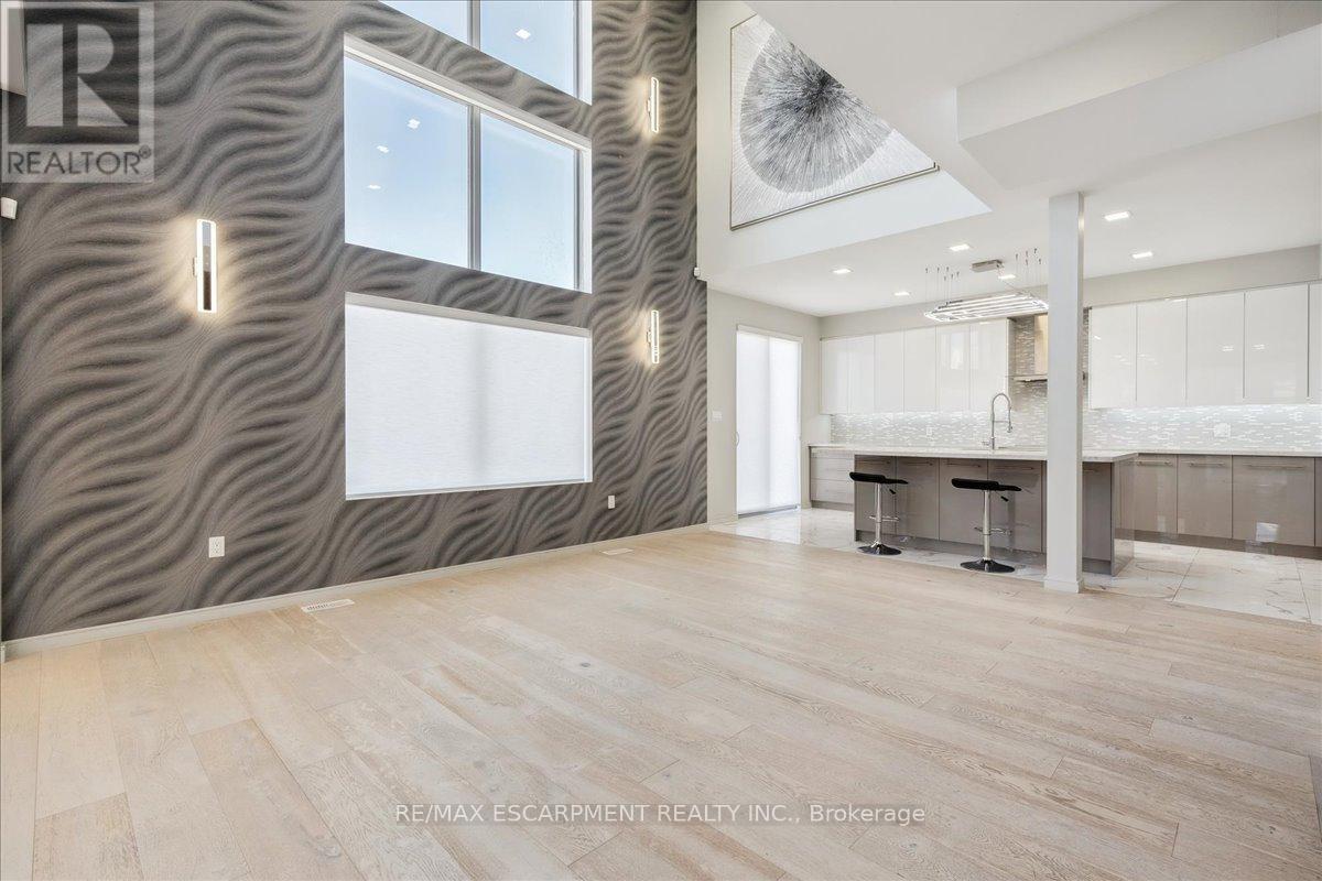 4 Sunrow Gate, Hamilton, Ontario  L8E 5C1 - Photo 10 - X12744396