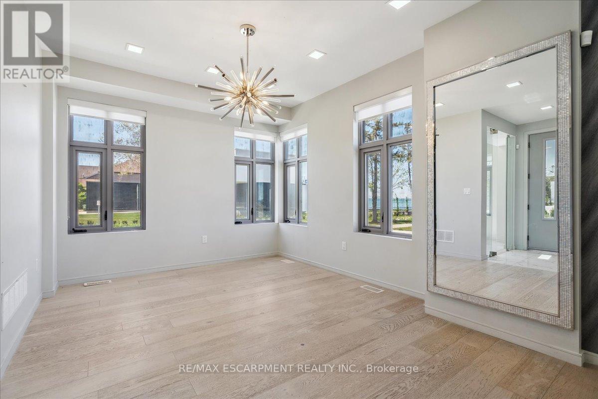 4 Sunrow Gate, Hamilton, Ontario  L8E 5C1 - Photo 13 - X12744396