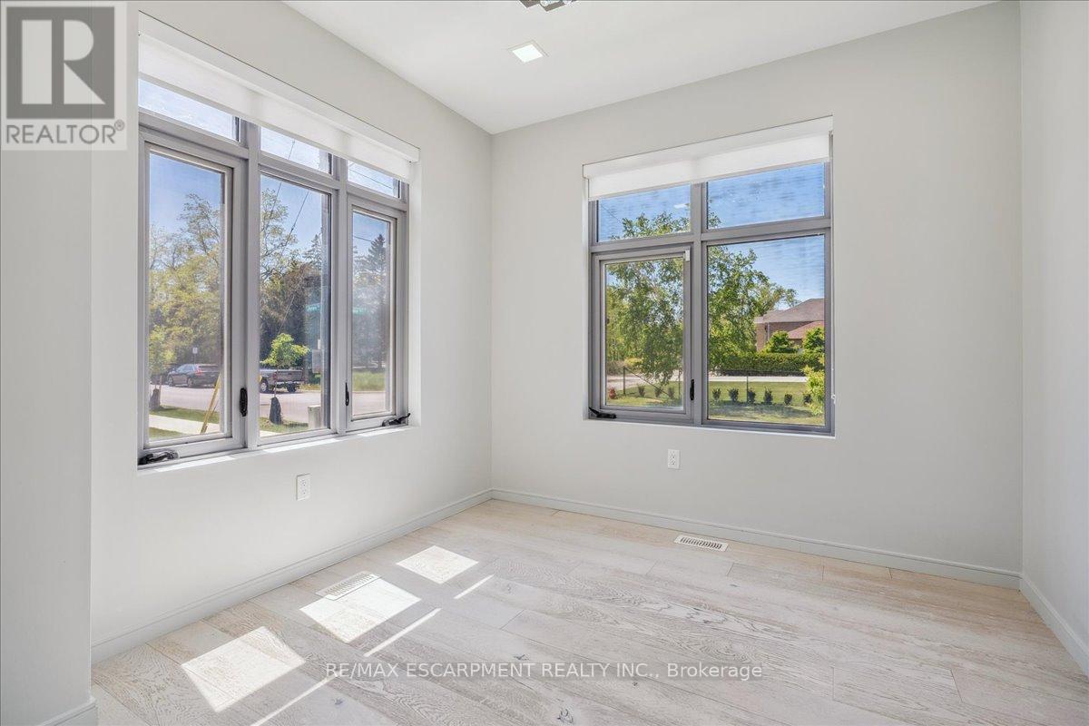 4 Sunrow Gate, Hamilton, Ontario  L8E 5C1 - Photo 17 - X12744396