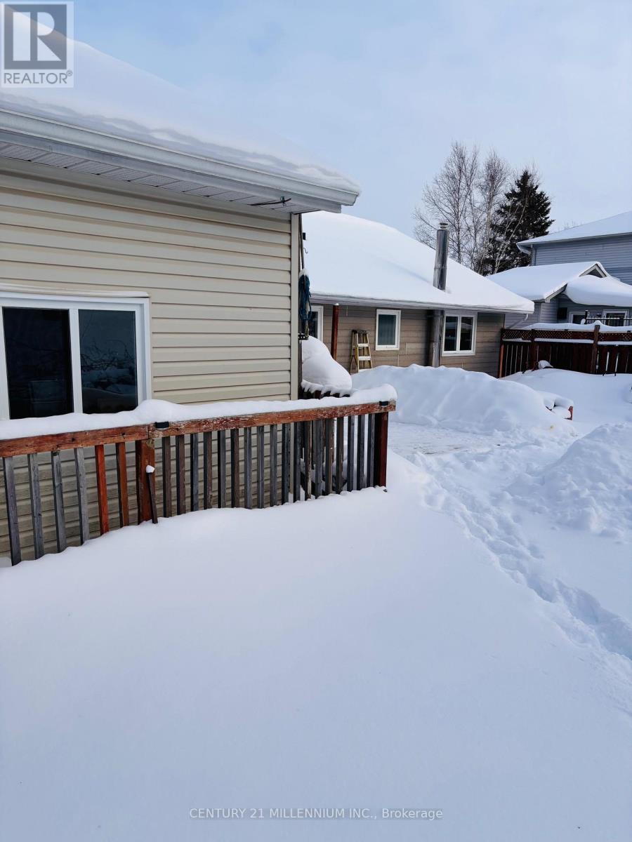 98 Leeson Street S, East Luther Grand Valley, Ontario  L0N 1G0 - Photo 17 - X12744432