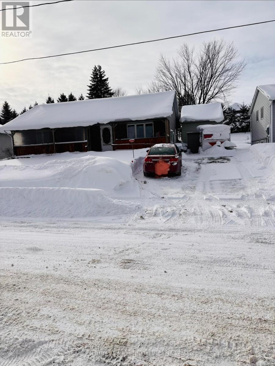 98 Leeson Street S, East Luther Grand Valley, Ontario  L0N 1G0 - Photo 2 - X12744432