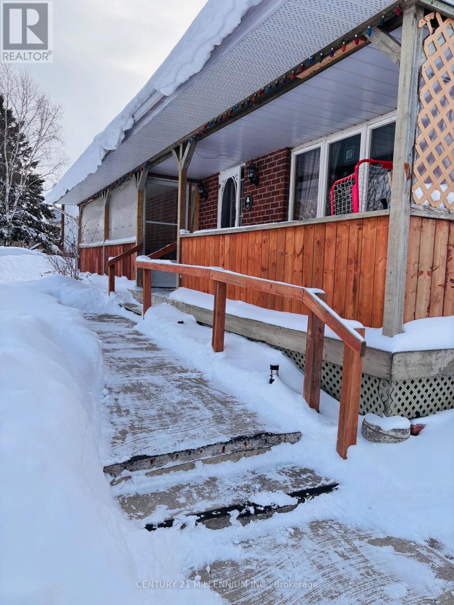 98 Leeson Street S, East Luther Grand Valley, Ontario  L0N 1G0 - Photo 3 - X12744432