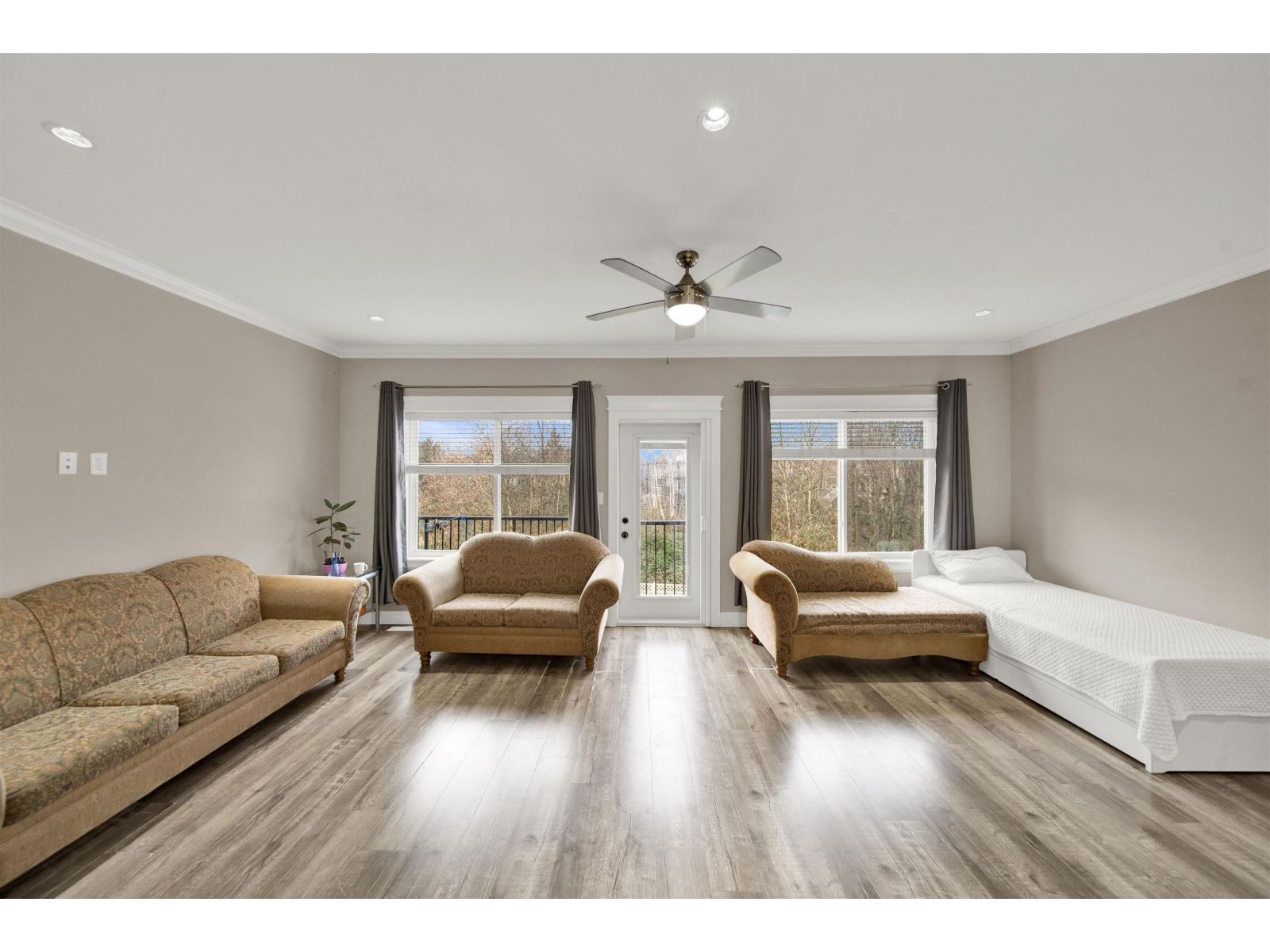 3176 Engineer Crescent, Abbotsford, British Columbia  V4X 0A7 - Photo 8 - R3083275