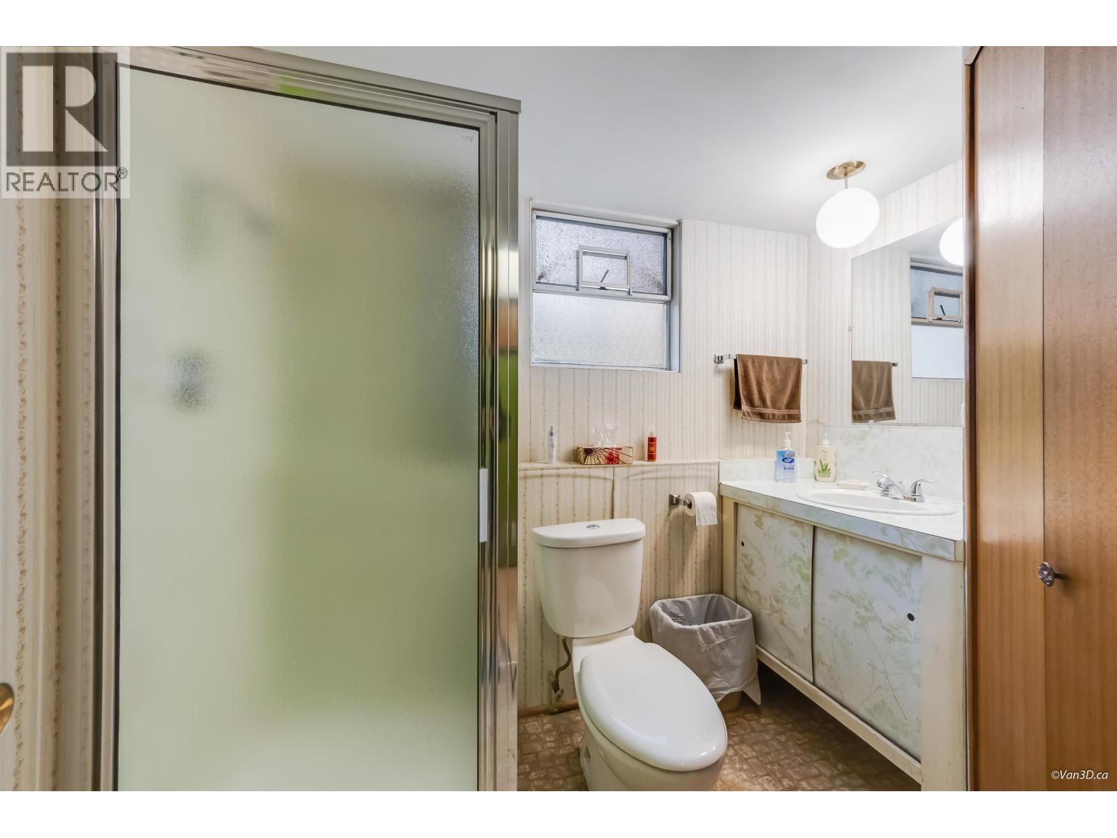 935 London Place, New Westminster, British Columbia  V3M 4Z5 - Photo 36 - R3085037