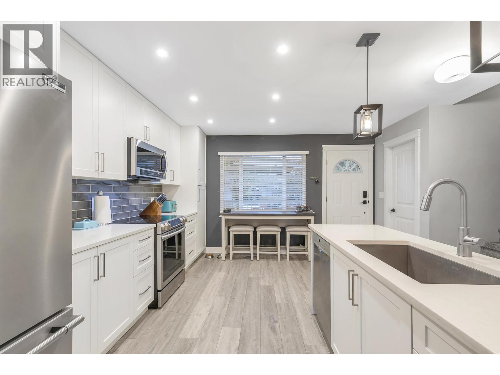 469 Carlsen Place, Port Moody, British Columbia  V3H 4A1 - Photo 5 - R3085051