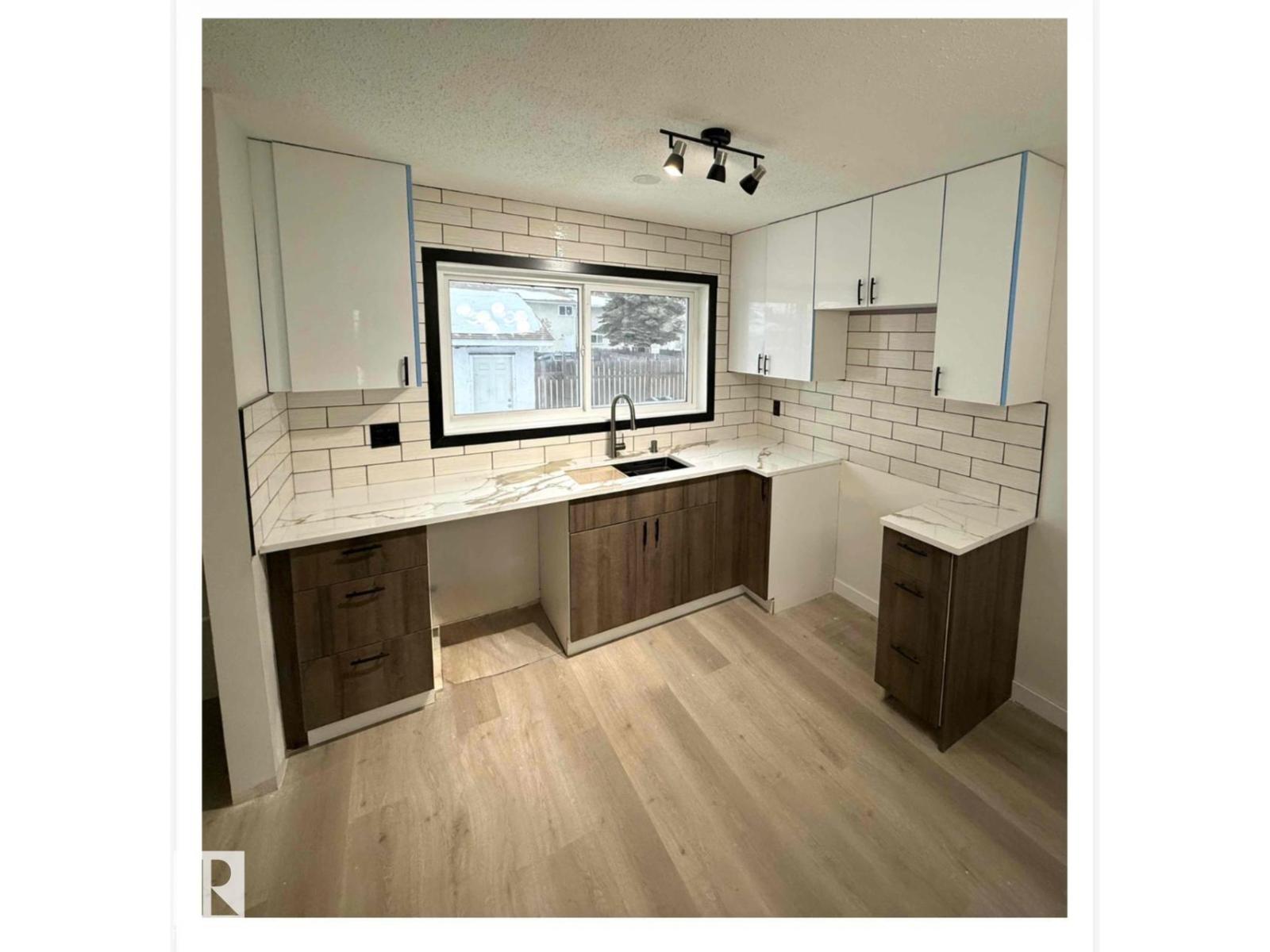 11628 151 Av Nw Nw, Edmonton, Alberta  T5X 1C6 - Photo 3 - E4469858