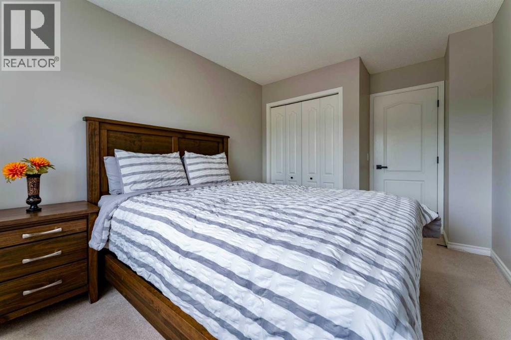 276 Fairways Bay Nw, Airdrie, Alberta  T4B 2P5 - Photo 16 - A2282887