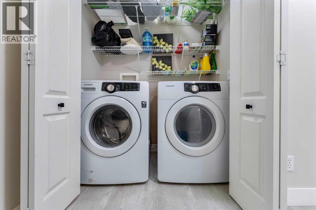 276 Fairways Bay Nw, Airdrie, Alberta  T4B 2P5 - Photo 10 - A2282887