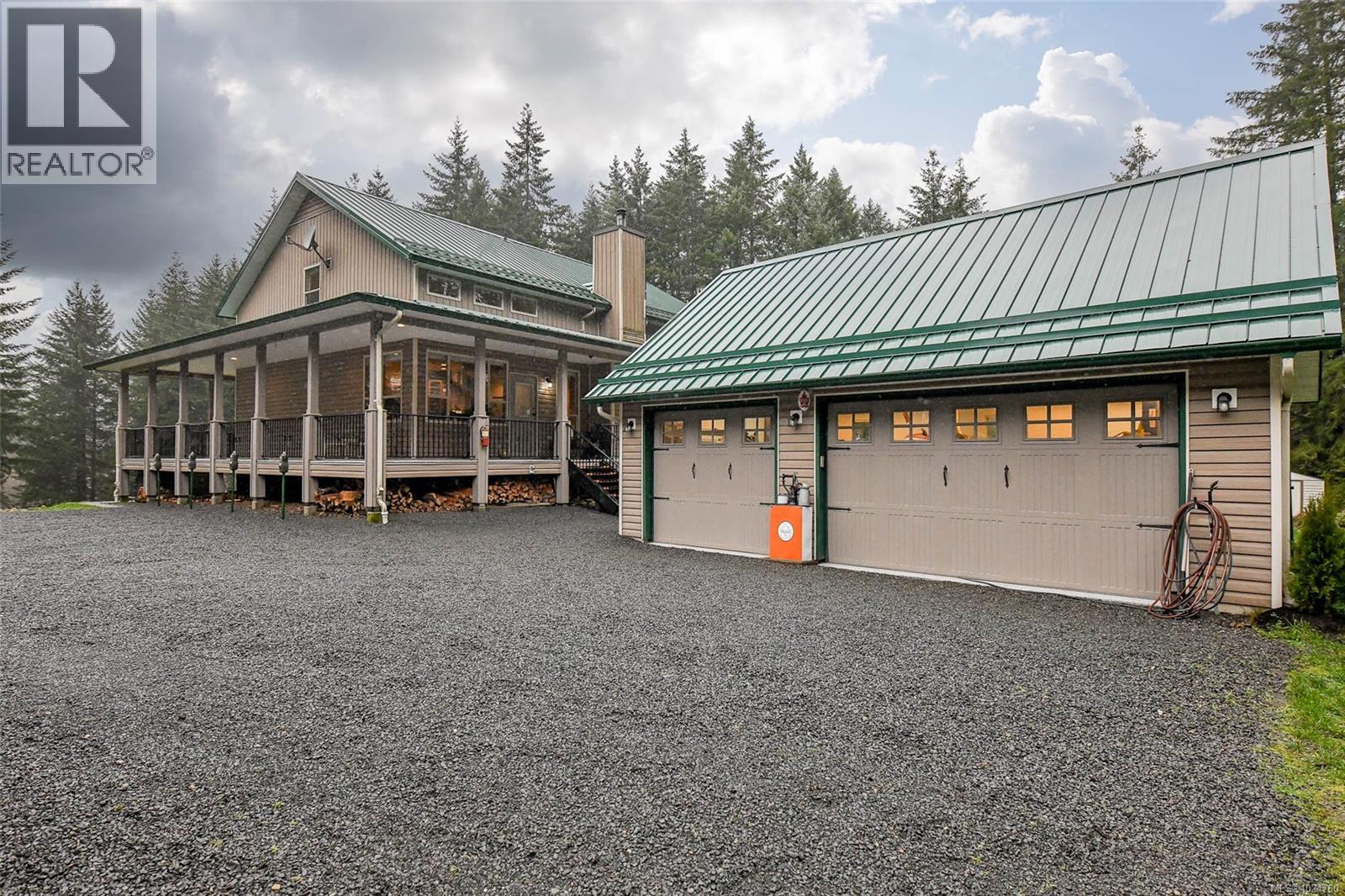 3997 Macaulay Rd, Black Creek, British Columbia  V9J 1C8 - Photo 4 - 1024760