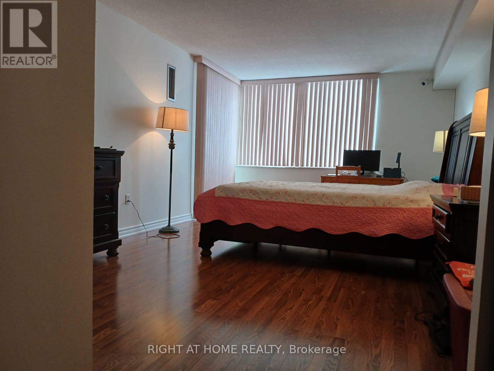 1901 - 2330 Bridletowne Circle, Toronto, Ontario  M1W 3P6 - Photo 12 - E12744448