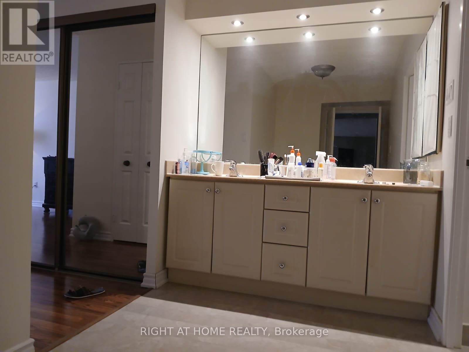 1901 - 2330 Bridletowne Circle, Toronto, Ontario  M1W 3P6 - Photo 13 - E12744448