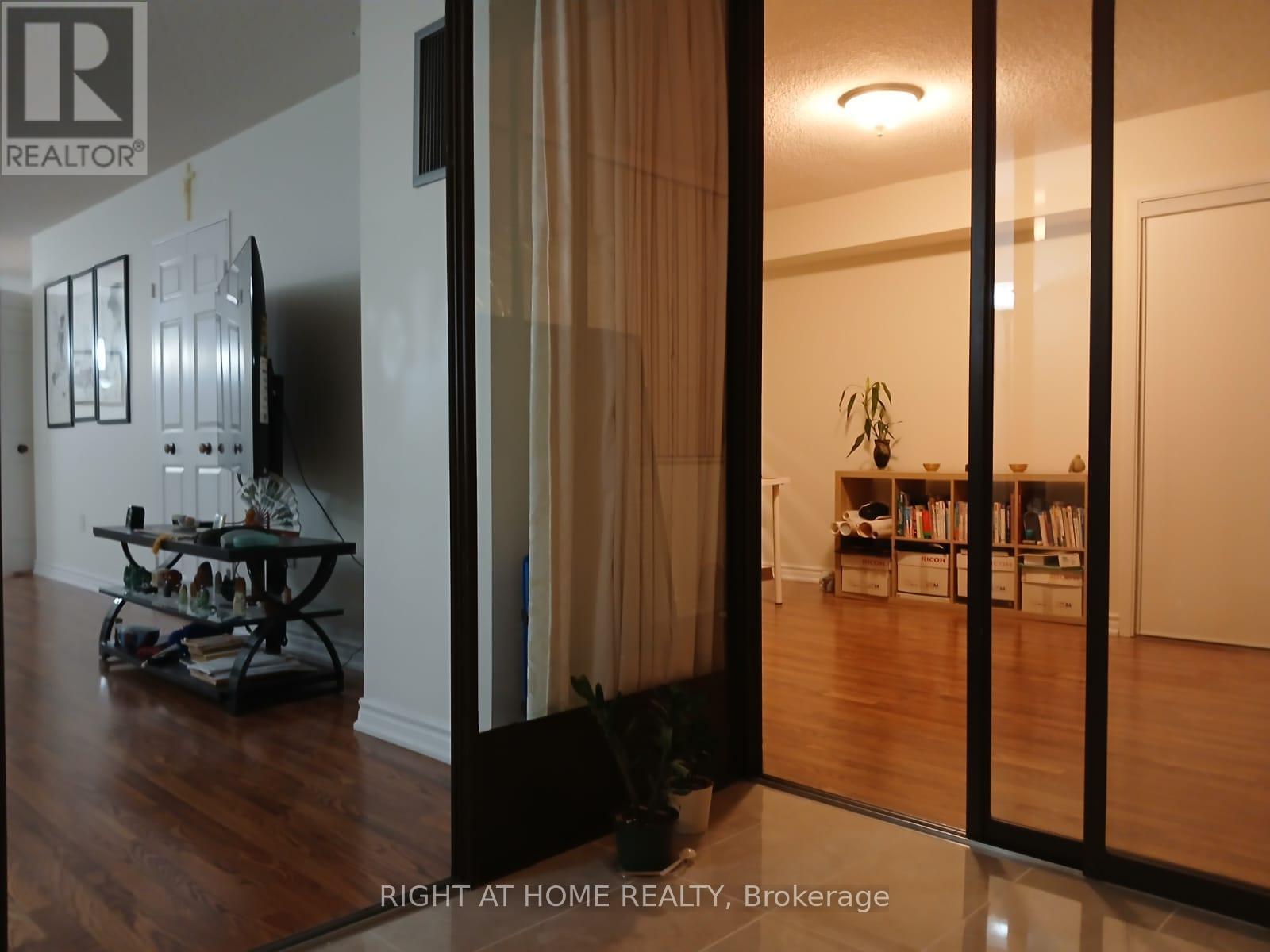 1901 - 2330 Bridletowne Circle, Toronto, Ontario  M1W 3P6 - Photo 7 - E12744448