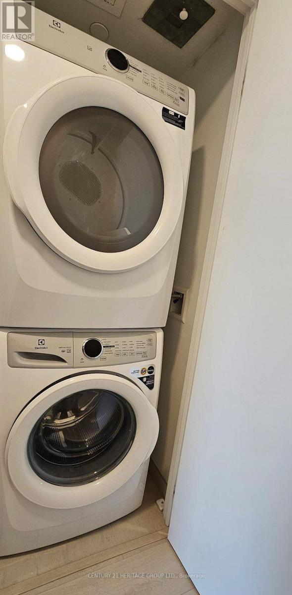 432 - 7950 Bathurst Street, Vaughan, Ontario  L4J 0L4 - Photo 2 - N12744454