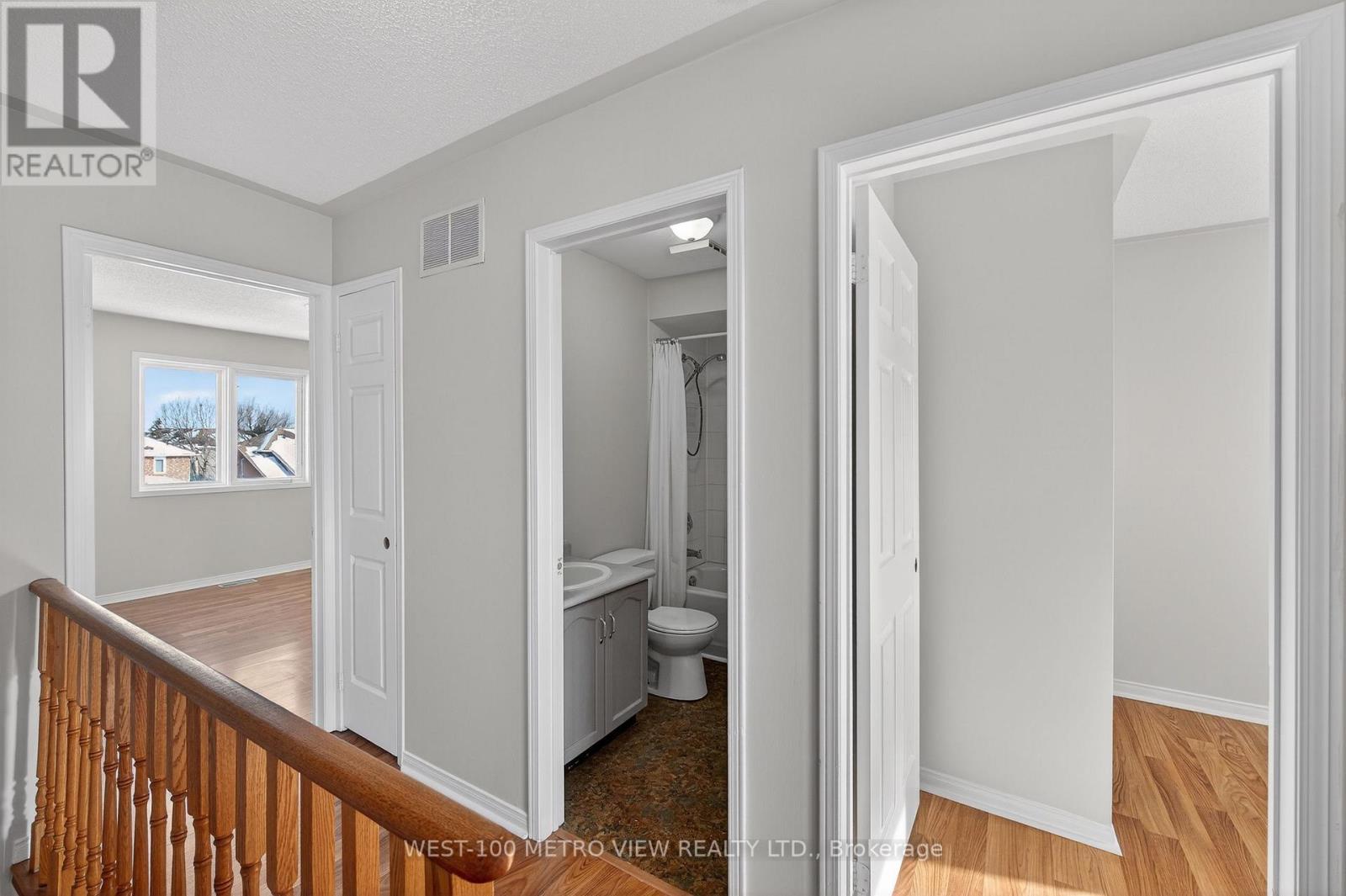 71 Roseheath Drive, Vaughan, Ontario  L6A 2B6 - Photo 11 - N12744456